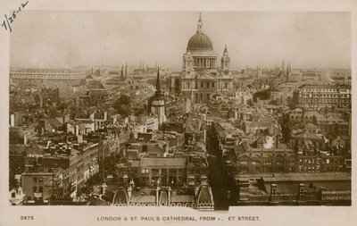 St Pauls Kathedraal, Londen, vanaf Fleet Street door English Photographer